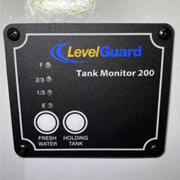 Fresh water / holding tank monitor