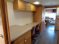 1999 Winnebago Ford Specialty Vehicle Picture 17e