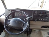1999 Winnebago Ford Specialty Vehicle Picture 18e