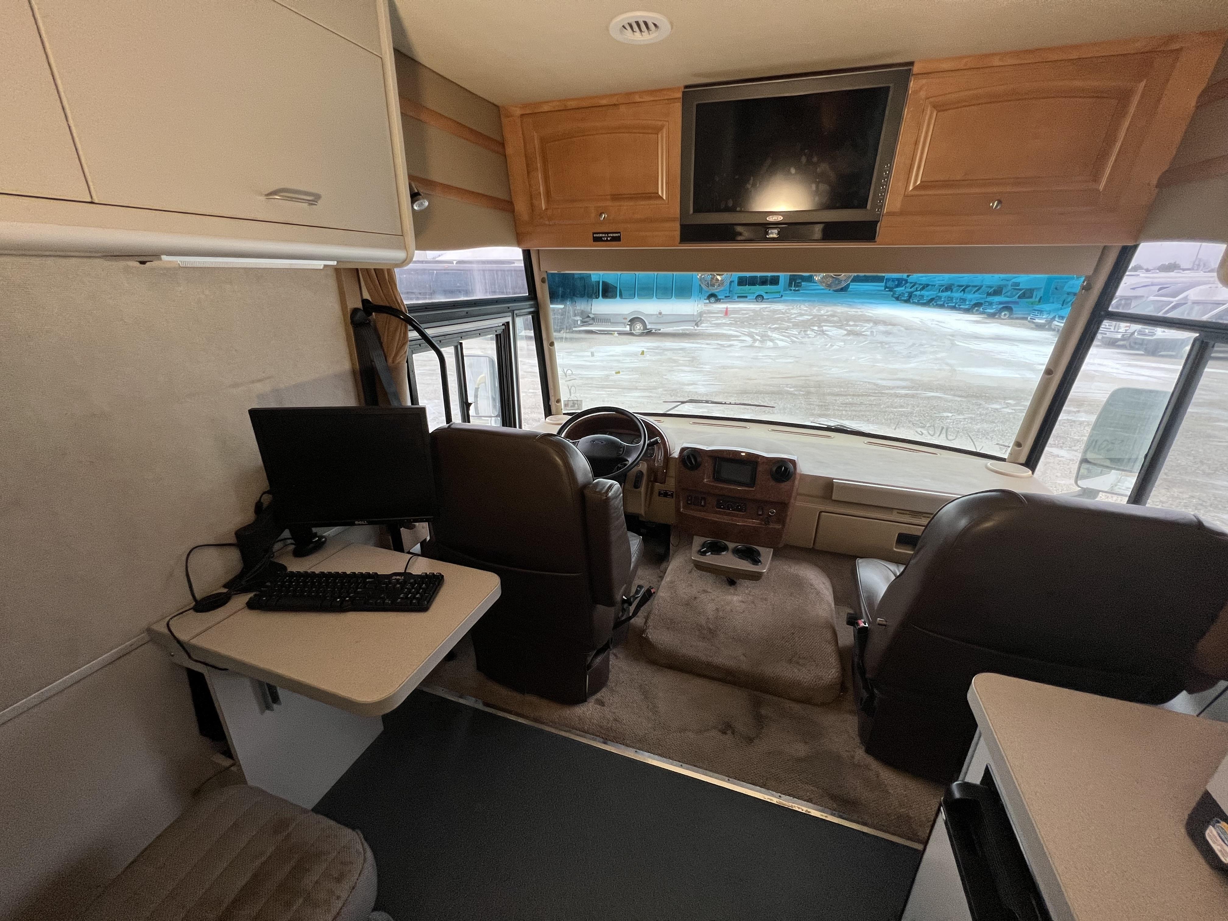 2011 FARBER MOBILE COMMAND CENTER FOR SALE