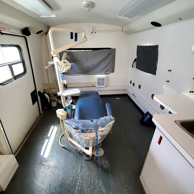 2006 Mobile Dental Clinic For Sale Picture 2b