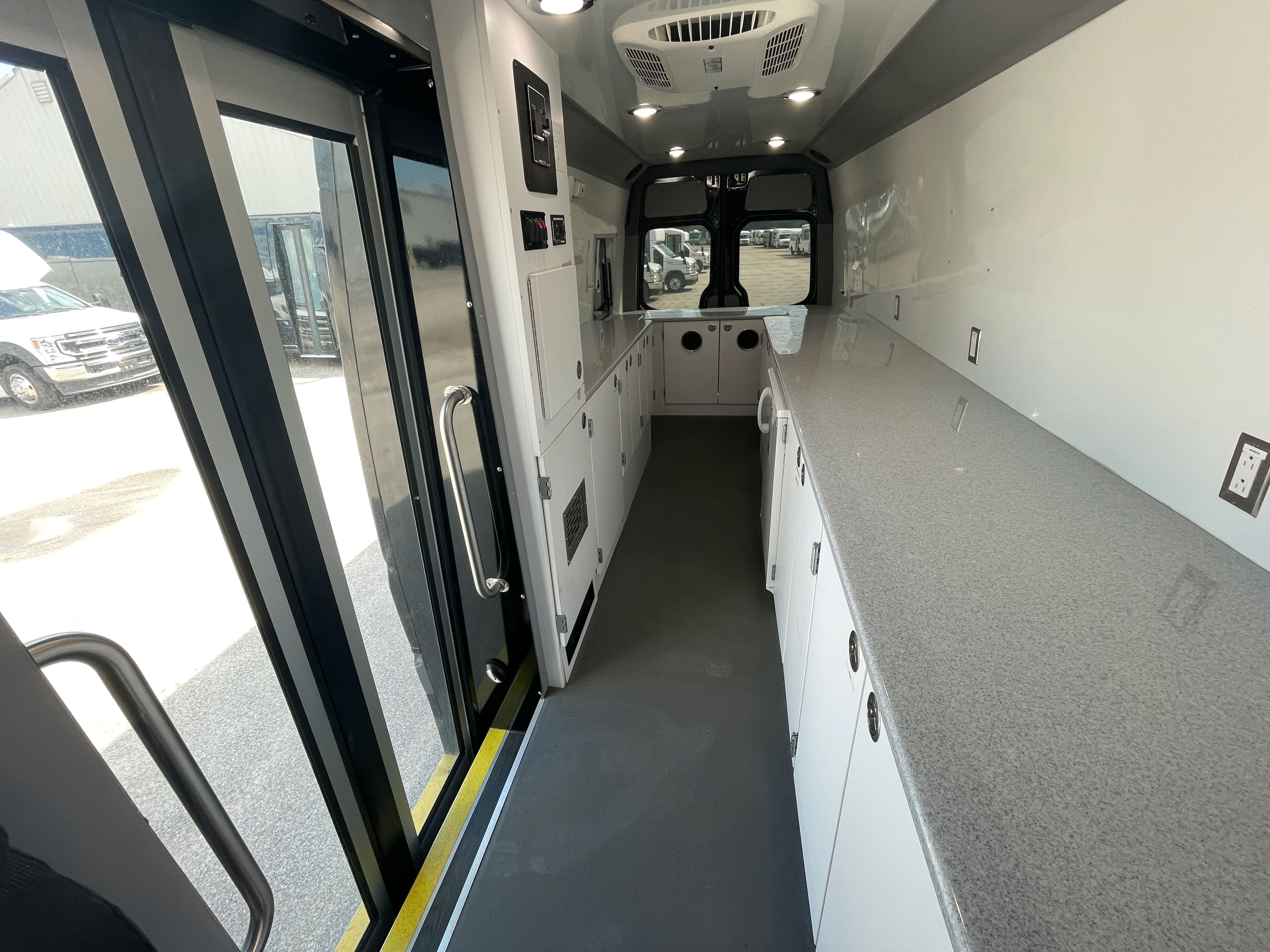 2016 Mobile Medical Clinic For Sale