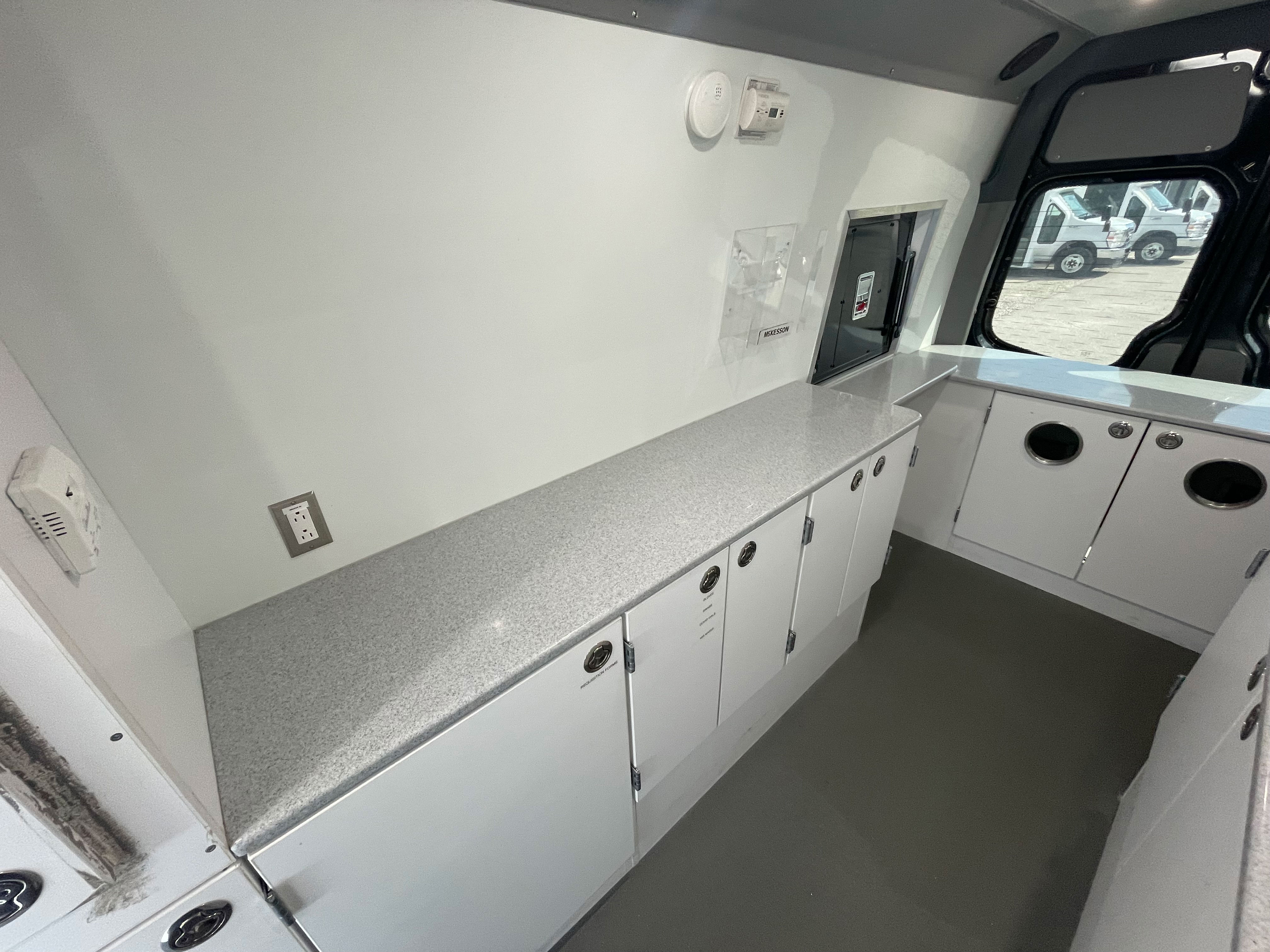 2016 Mobile Medical Clinic For Sale