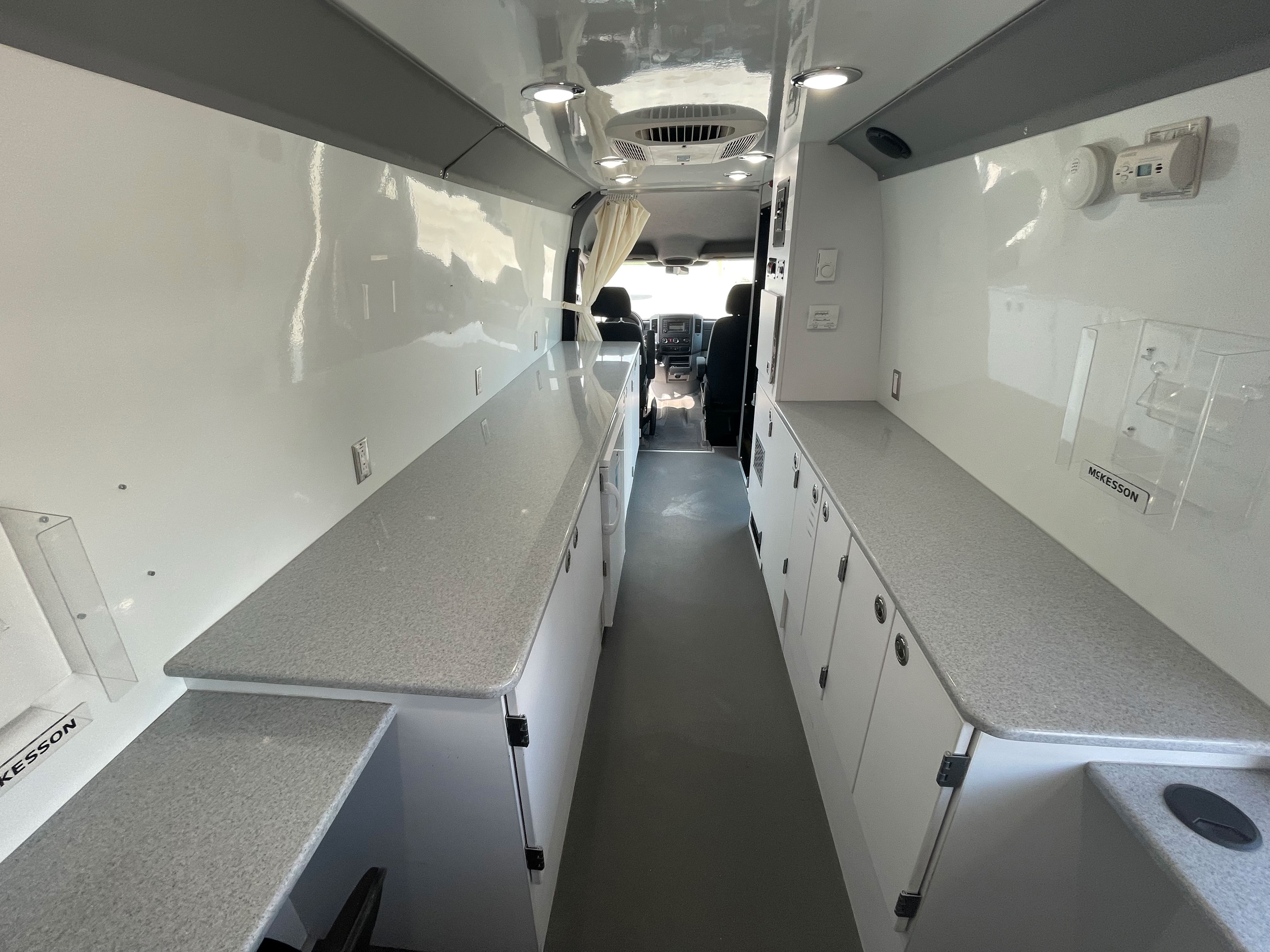 2016 Mobile Medical Clinic For Sale