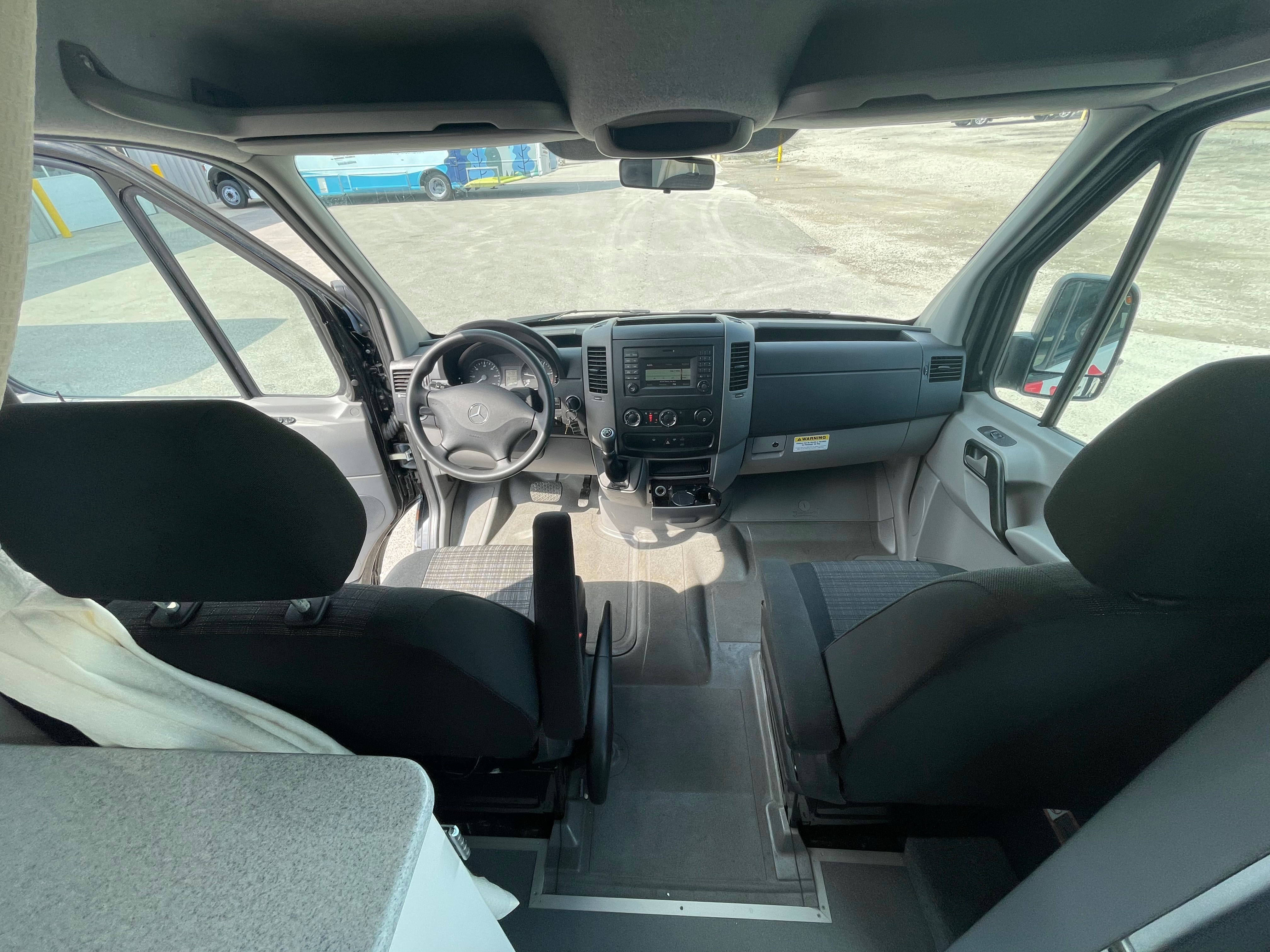 2016 Mobile Medical Clinic For Sale