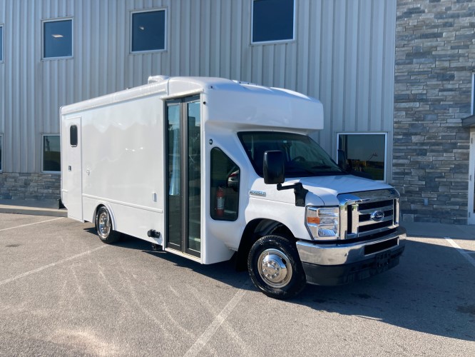 Two Exam Room Mobile Clinic Picture 2b