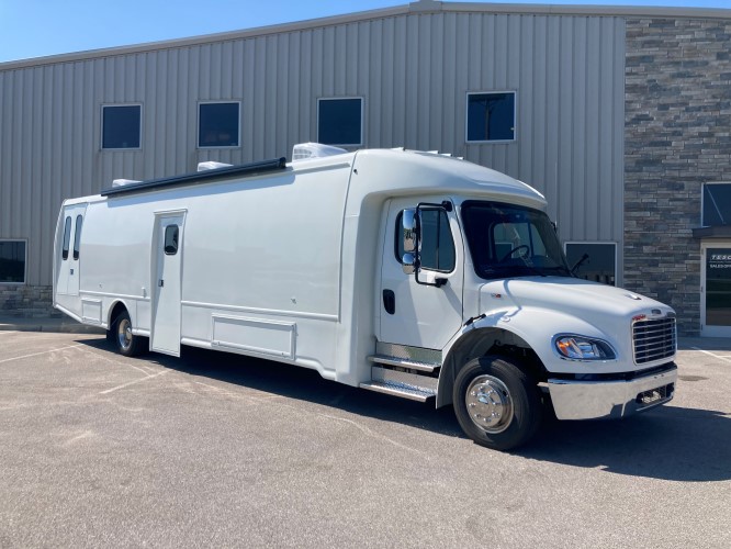 Mobile Clinic Picture 1b