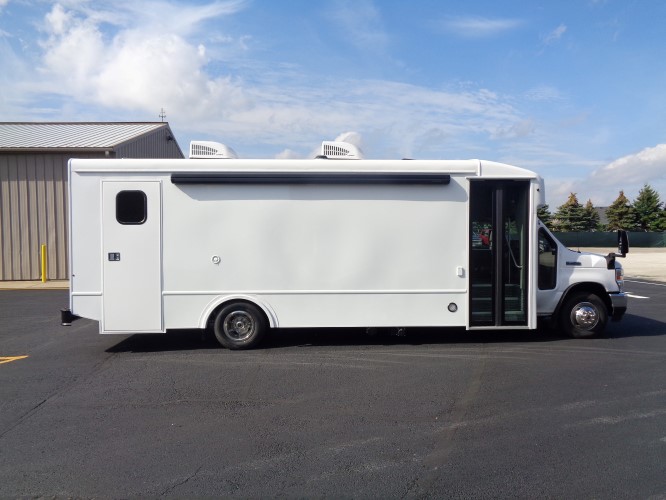 Two Exam Room Mobile Dental Unit ADA Picture 2b