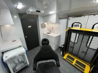 Two Room Mobile Dental Unit with Wheelchair Lift Picture 27e